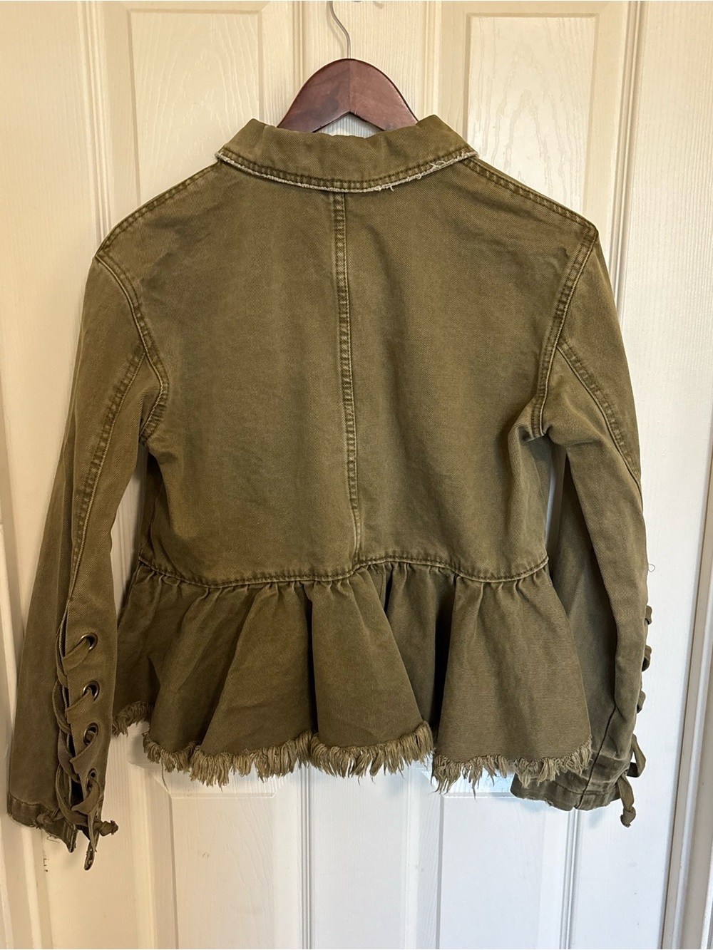 Free People Olive Ruffle Hem Denim Jacket Lace‑Up Cuffs XS - Picture 13 of 13